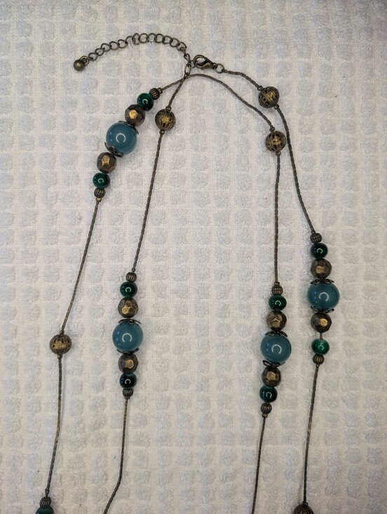 Jewelry - Vintage Boho Textured Bronze Tone And Green Beaded Necklace